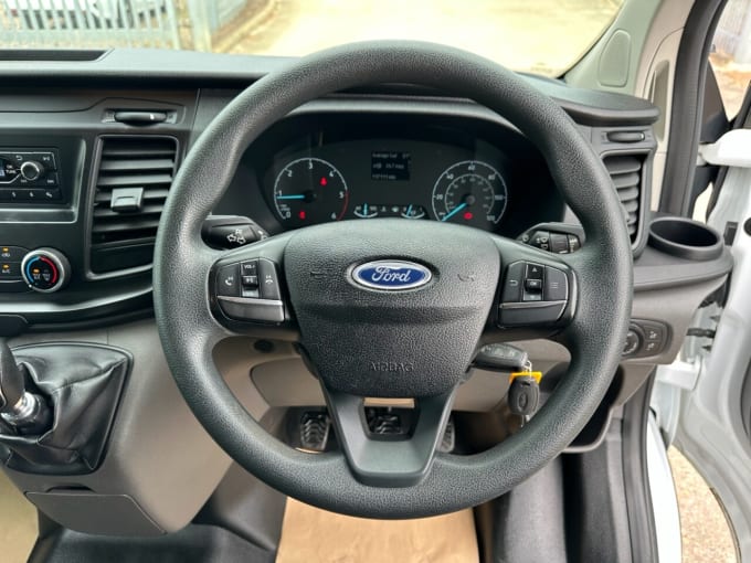 2025 Ford Transit Custom
