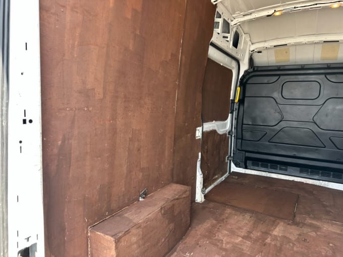 2025 Ford Transit