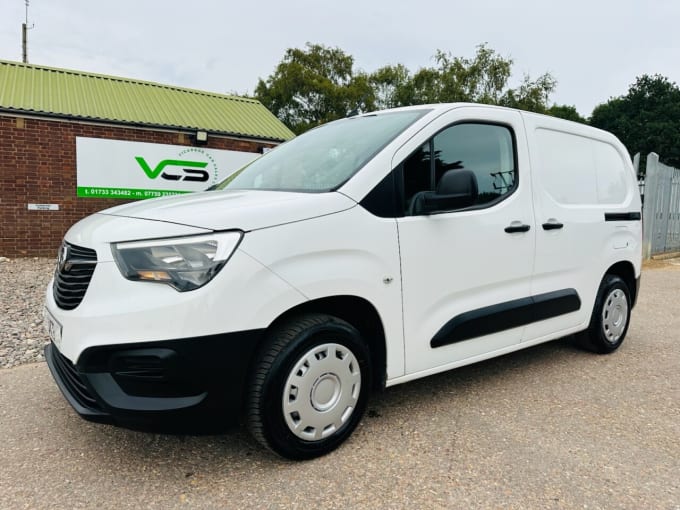 2025 Vauxhall Combo