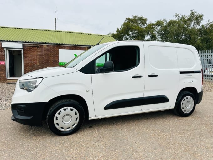 2025 Vauxhall Combo