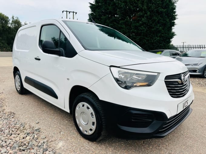 2025 Vauxhall Combo