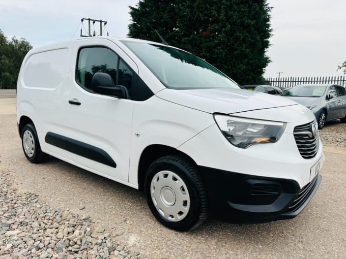 2025 Vauxhall Combo