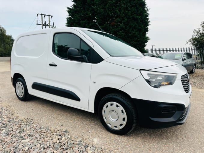 2025 Vauxhall Combo