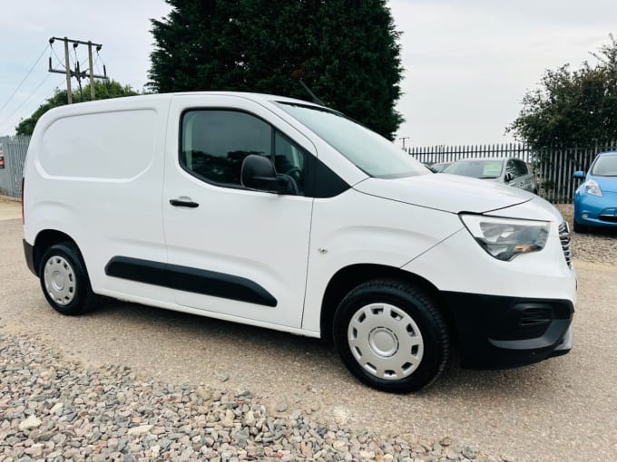 2025 Vauxhall Combo