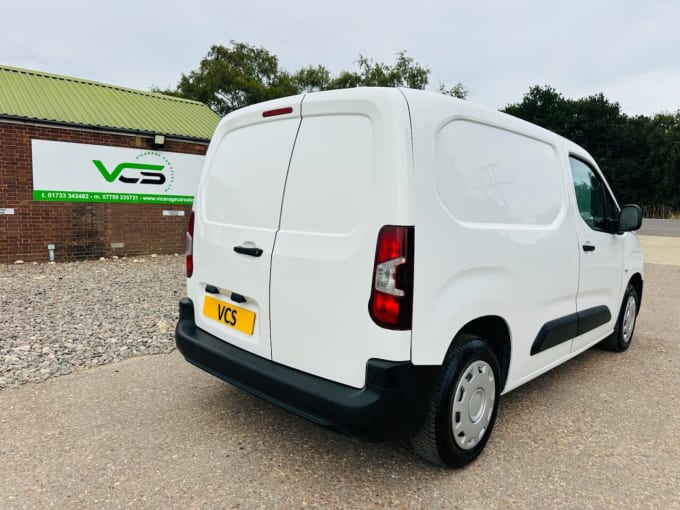 2025 Vauxhall Combo