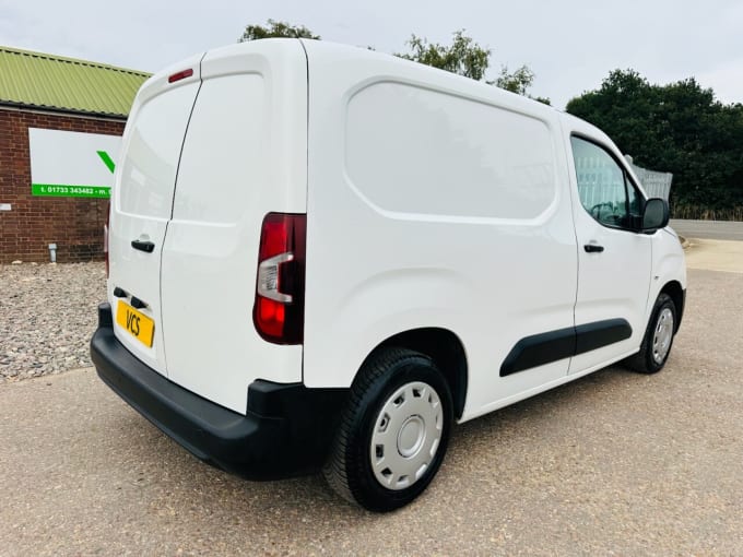 2025 Vauxhall Combo