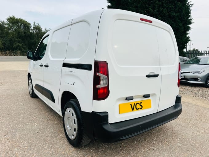2025 Vauxhall Combo