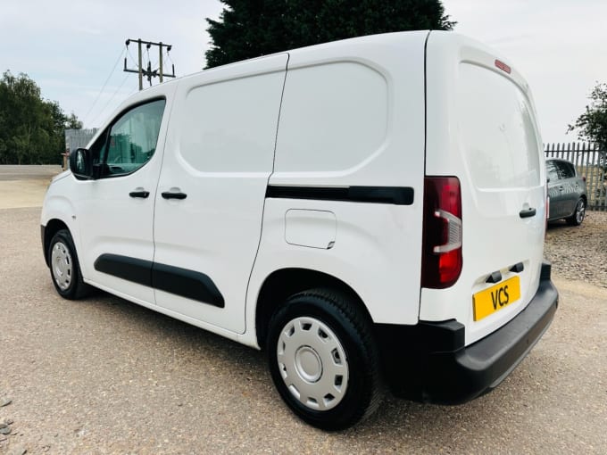 2025 Vauxhall Combo
