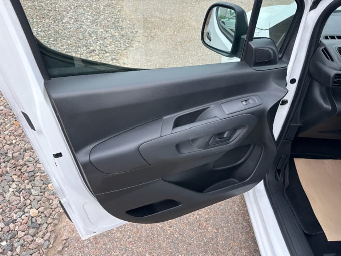 2025 Vauxhall Combo