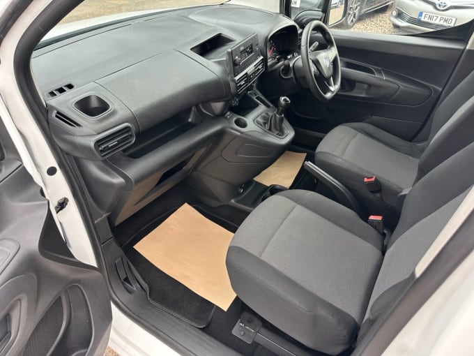 2025 Vauxhall Combo