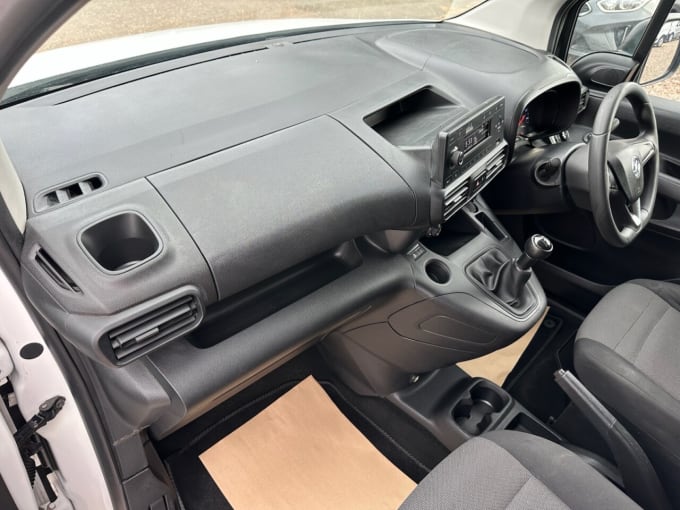 2025 Vauxhall Combo