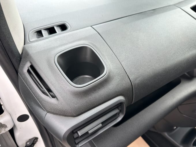 2025 Vauxhall Combo