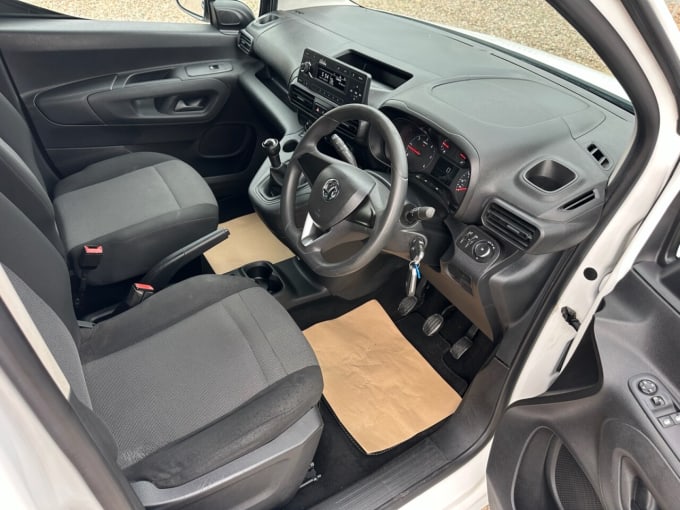 2025 Vauxhall Combo