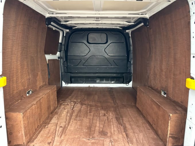 2025 Ford Transit Custom