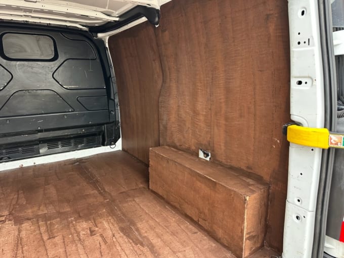2025 Ford Transit Custom