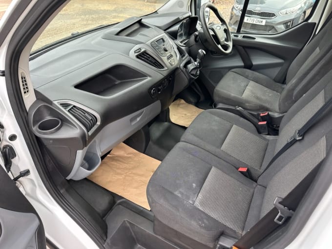 2025 Ford Transit Custom