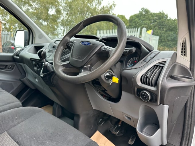 2025 Ford Transit Custom