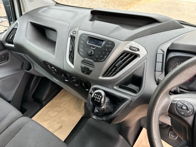 2025 Ford Transit Custom