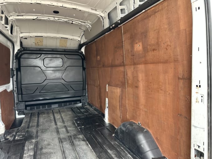 2025 Ford Transit