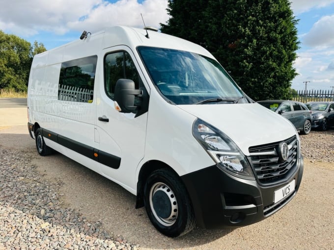 2025 Vauxhall Movano