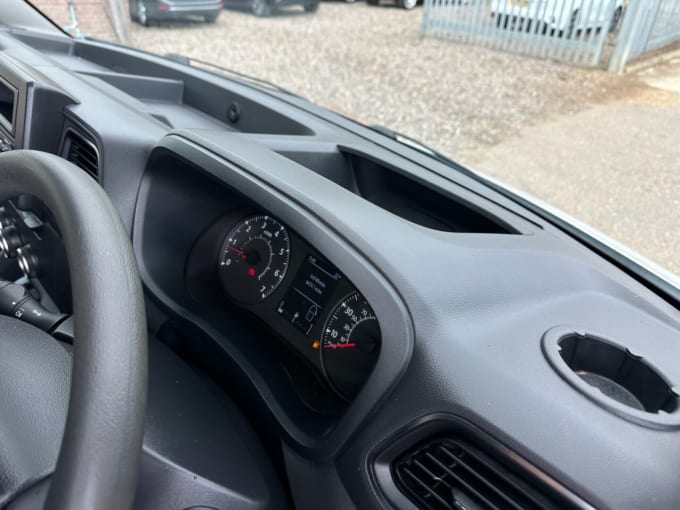 2025 Vauxhall Movano