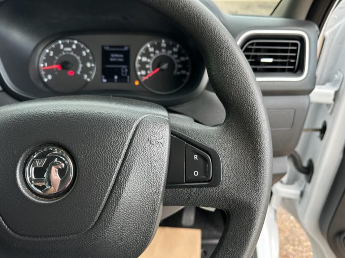 2025 Vauxhall Movano