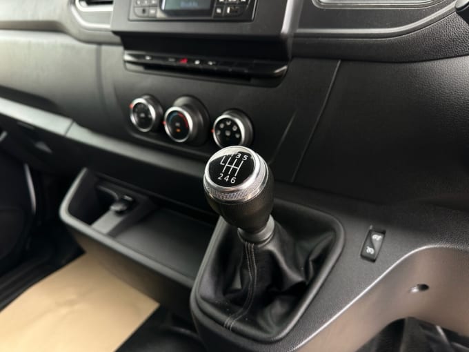 2025 Vauxhall Movano