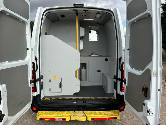 2025 Vauxhall Movano