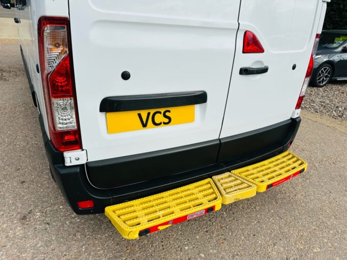 2025 Vauxhall Movano