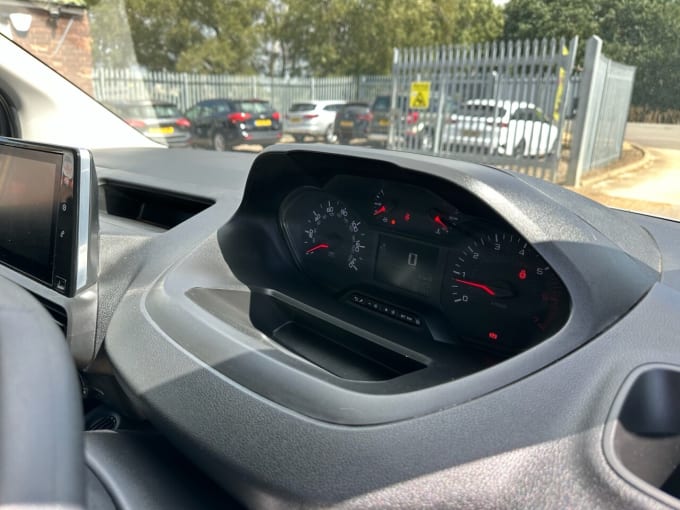 2025 Peugeot Partner