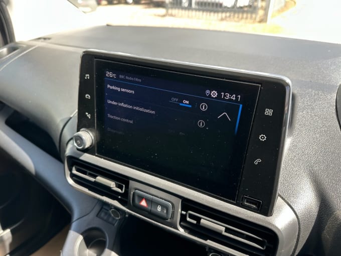 2025 Peugeot Partner