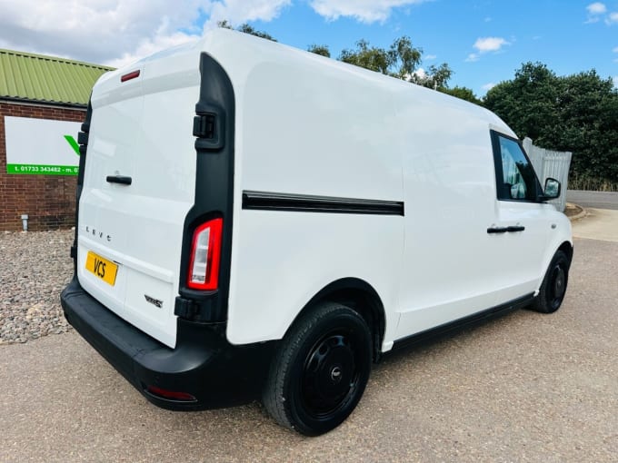 2025 Levc Vn5