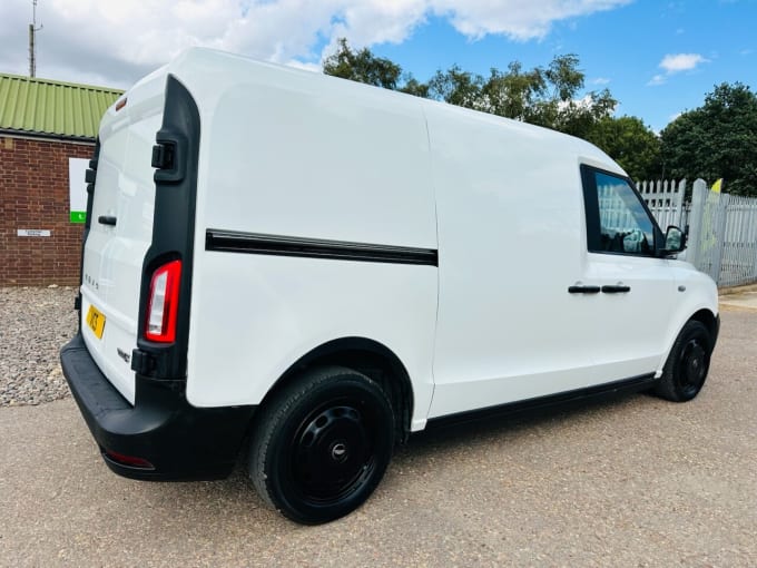 2025 Levc Vn5