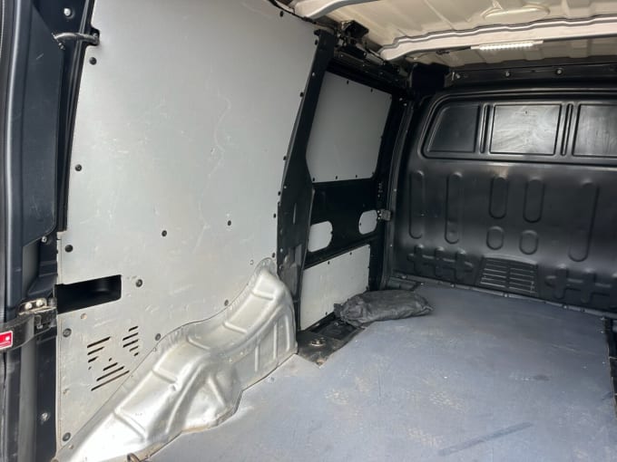 2025 Levc Vn5