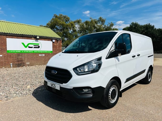 2025 Ford Transit Custom