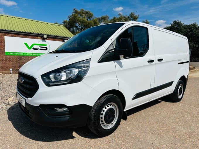 2025 Ford Transit Custom