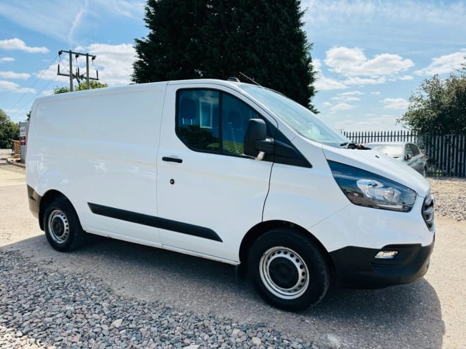 2025 Ford Transit Custom