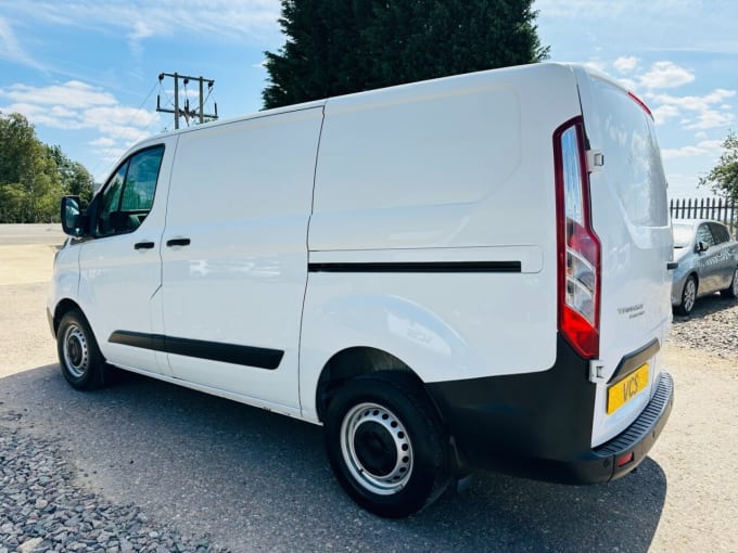 2025 Ford Transit Custom
