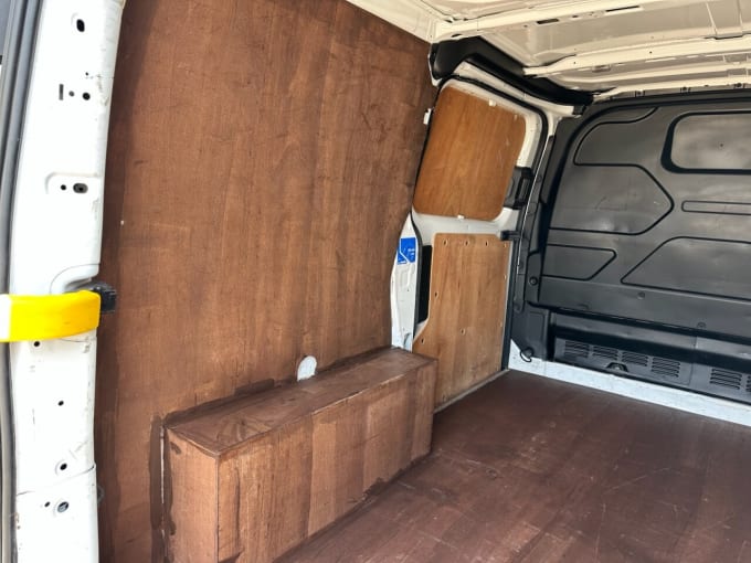 2025 Ford Transit Custom