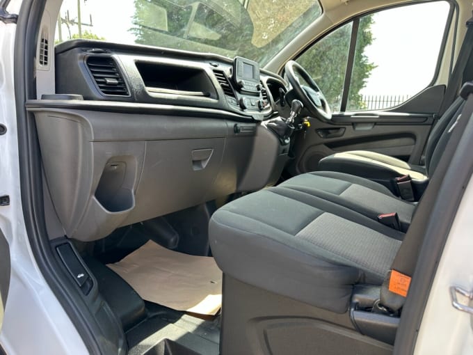 2025 Ford Transit Custom