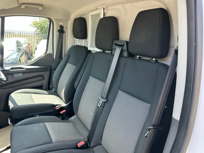2025 Ford Transit Custom