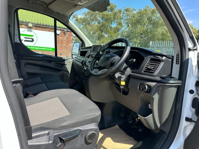 2025 Ford Transit Custom