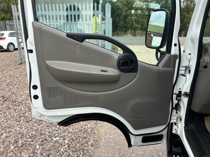 2025 Nissan Nt400 Cabstar