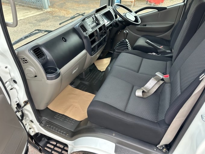 2025 Nissan Nt400 Cabstar