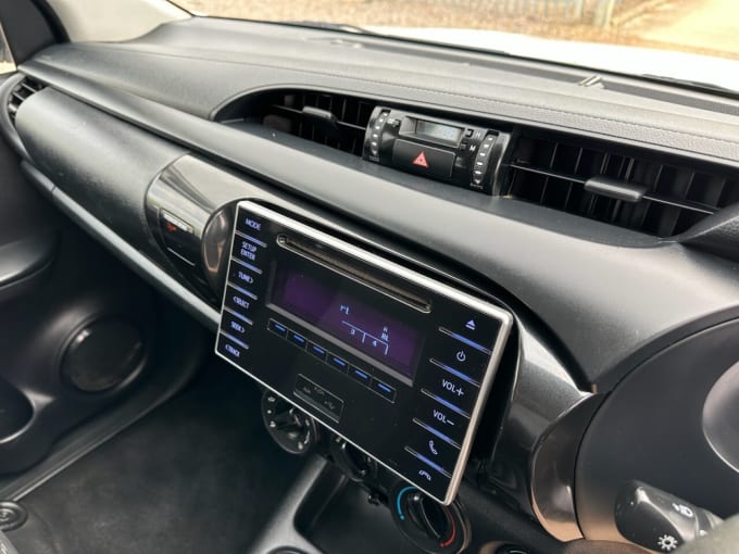 2025 Toyota Hi-lux