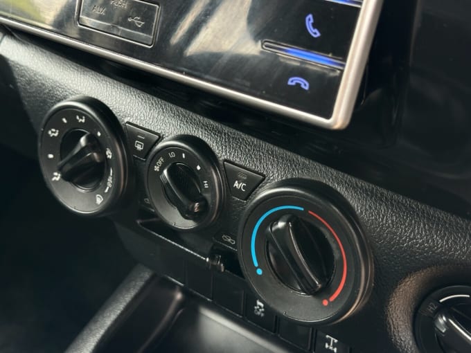 2025 Toyota Hi-lux