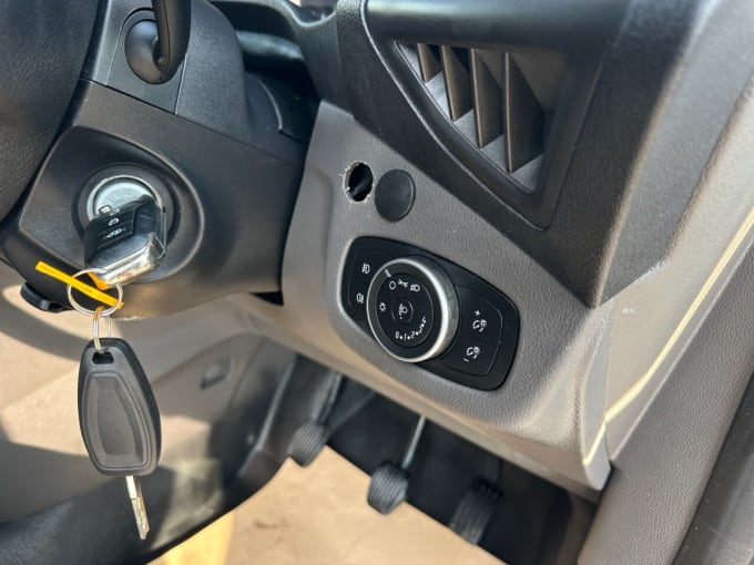 2025 Ford Transit Connect