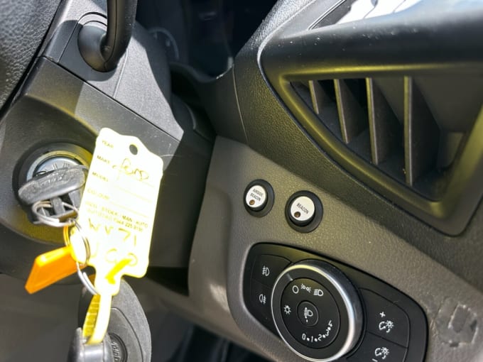 2025 Ford Transit Connect