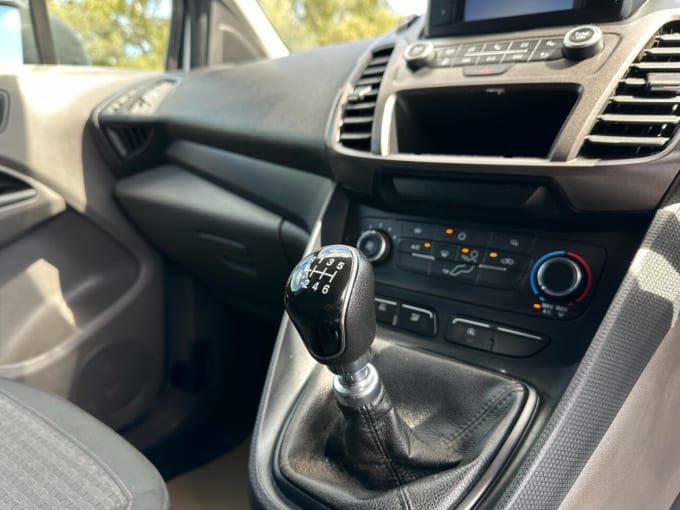 2025 Ford Transit Connect