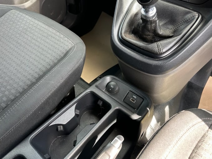 2025 Ford Transit Connect